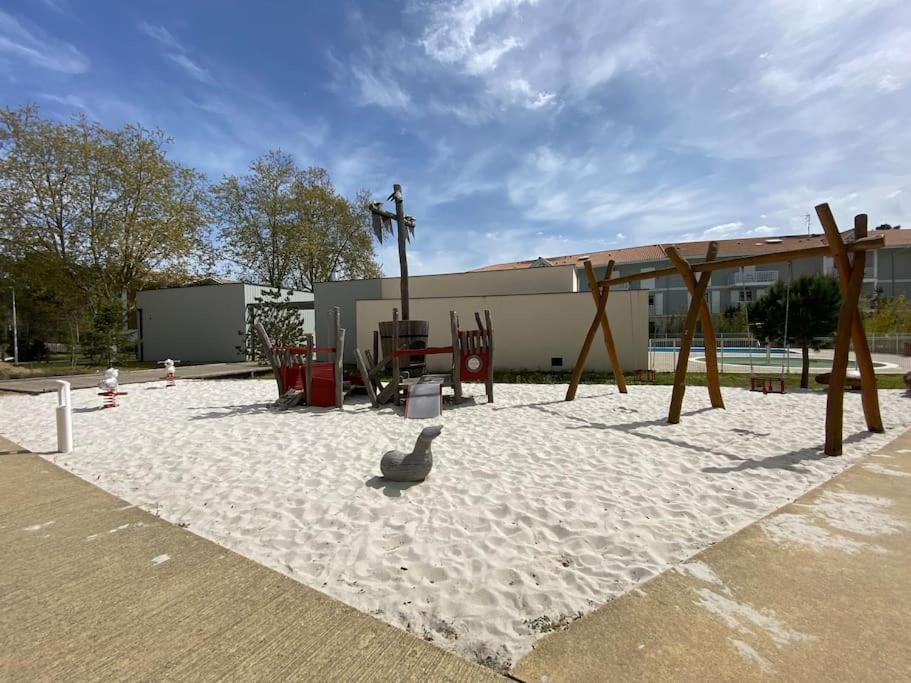 Maison Typee Arcachonnaise Avec Piscine Commune La Teste-de-Buch Exterior foto